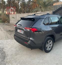 تۆیۆتا ڕاڤ 4